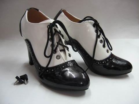 十二星座美女冬日靚靴